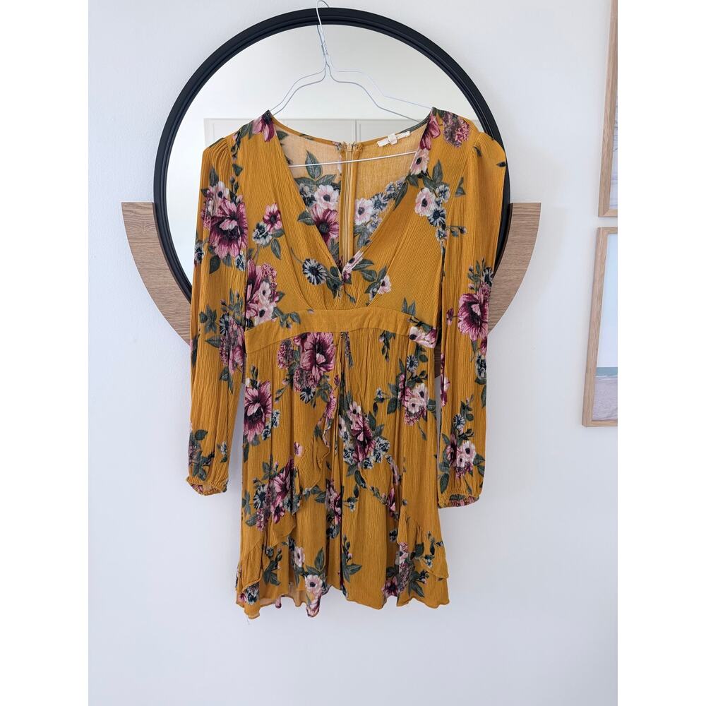 Le Lis Floral Dress Size S